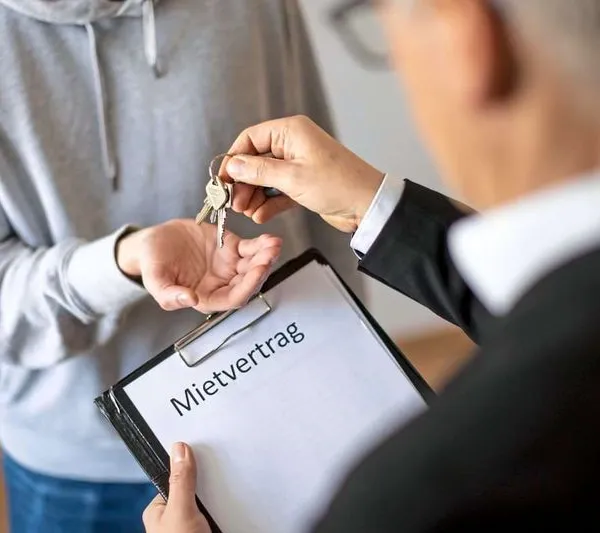 Verfassungsgericht befasst sich mit dem Bestellerprinzip