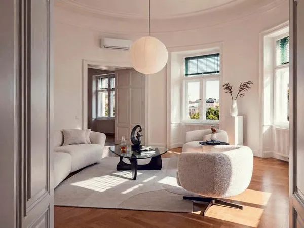 Aufgemöbelt für den Verkauf: Wie "Home Staging" alte Wohnungen neu inszeniert