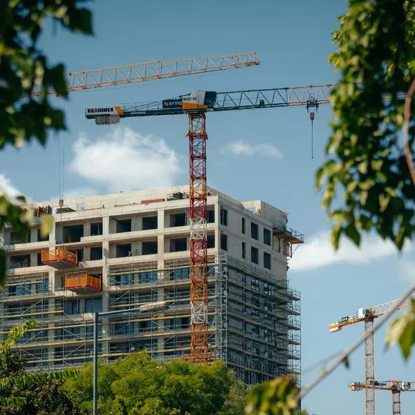 Regionale Unterschiede prägen Österreichs Neubau- und Vorsorgemarkt